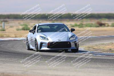 media/Sep-20-2025-Extreme Speed (Sat) [[1fcc23683c]]/Orange (Mid Intermediate)/Session 2 (Sunrise)/